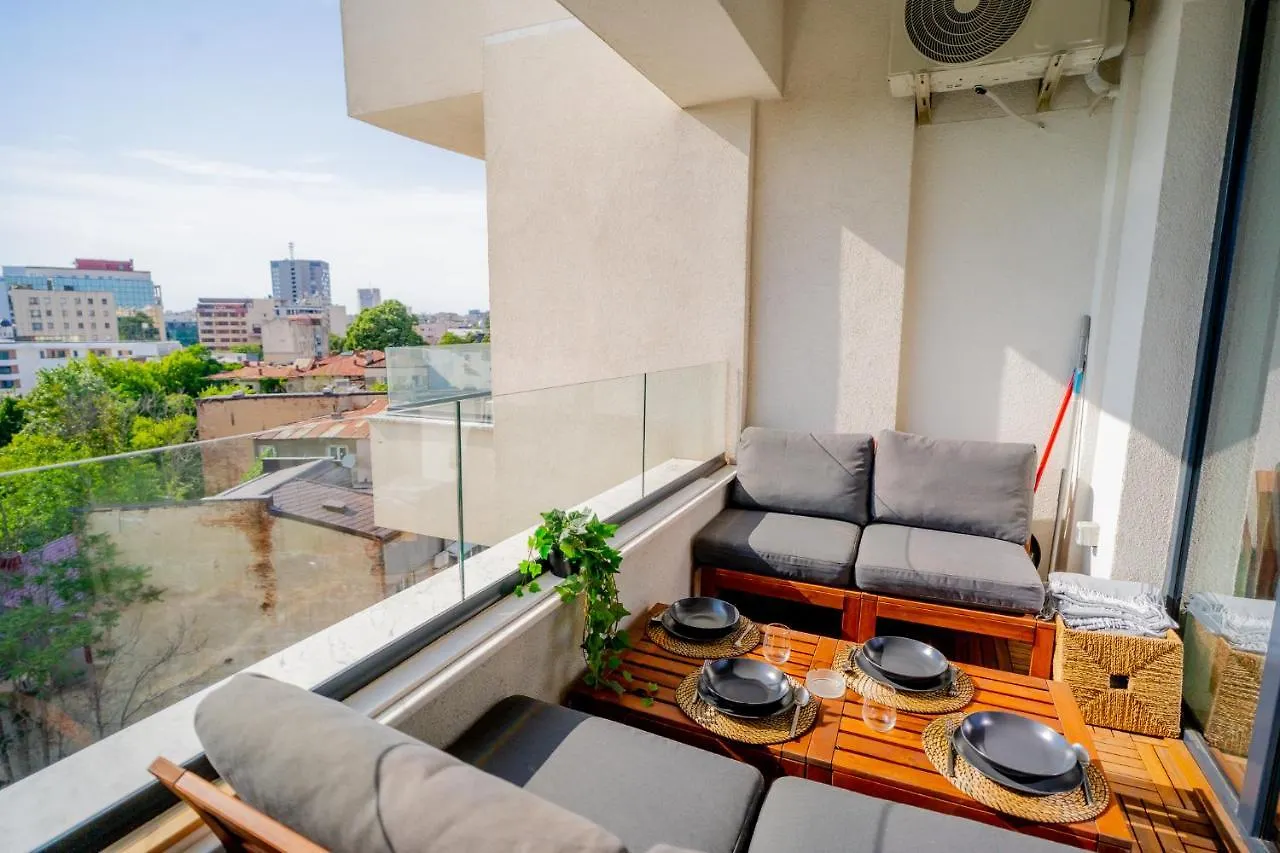 Apartment Union Plaza - Balcony Delight In City Center Bucharest